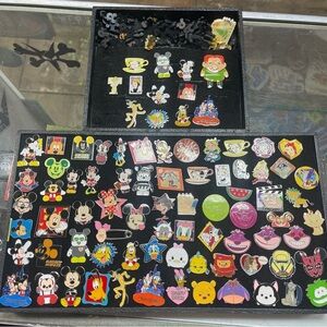 Disney pins
